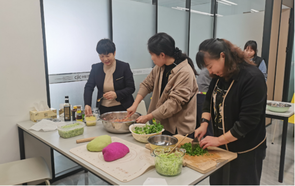“情暖冬至，餃香四溢”——中智西安公司工會組織冬至包餃子活動209